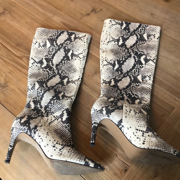 Steve Madden snakeskin like high boots - Picture 1 of 4